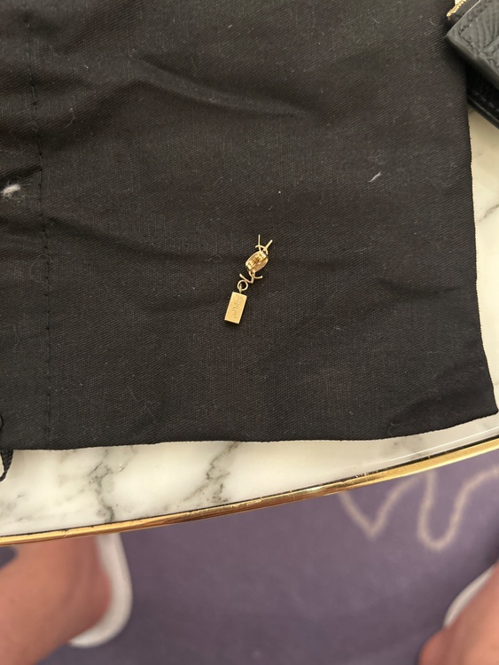 SAINT LAURENT サンローラン YSL アクセサリー ピアス カサンド（古着・ファッション）の商品画像 - 査定依頼日：2026年2月25日 - 最高査定価格：100,000円