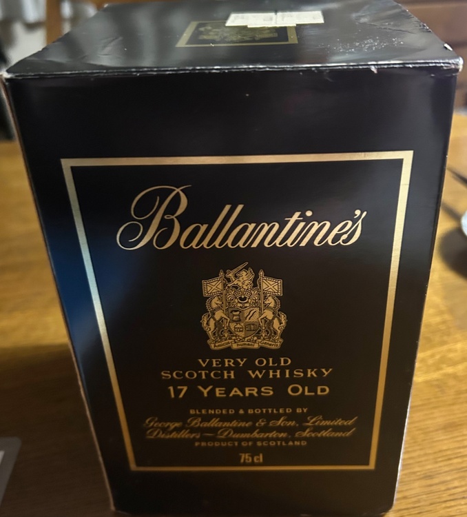 ウイスキー バランタイン （お酒）の商品画像 - 査定依頼日：2025年12月30日 - 最高査定価格：500円