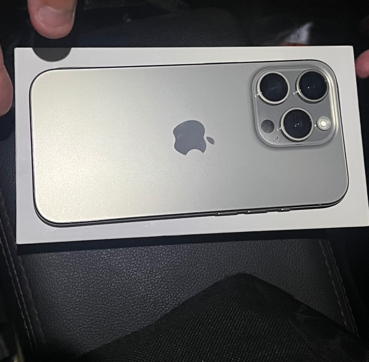 iPhone iPhone 15 Pro 128GB SIMフリー（スマホ）の商品画像 - 査定依頼日：2026年9月14日 - 最高査定価格：84,000円