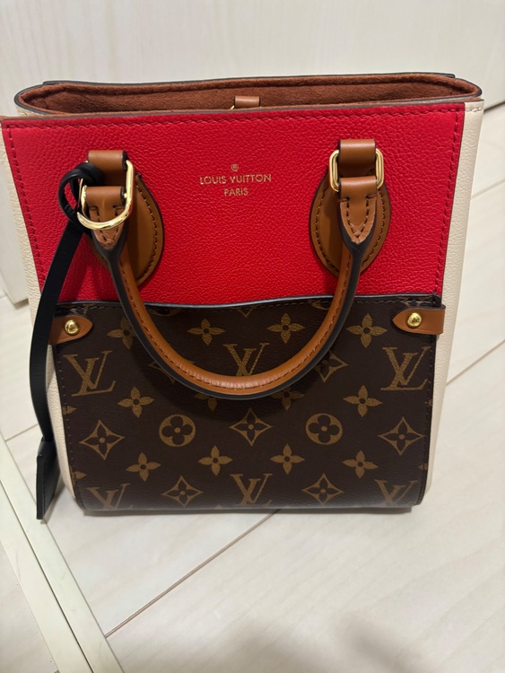 ルイヴィトン モノグラム （ブランドバッグ）の商品画像 - 査定依頼日：2025年10月9日 - 最高査定価格：200,000円