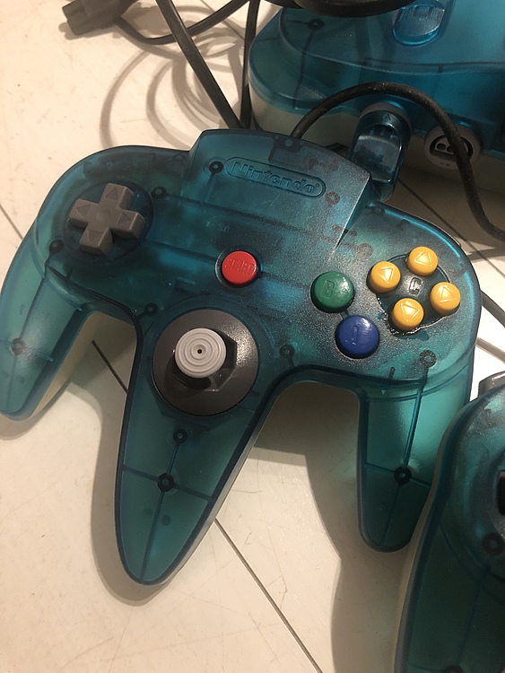 任天堂64（ゲーム機本体・ゲームソフト）の商品画像 - 査定依頼日：2020年3月6日 - 最高査定価格：1,100円