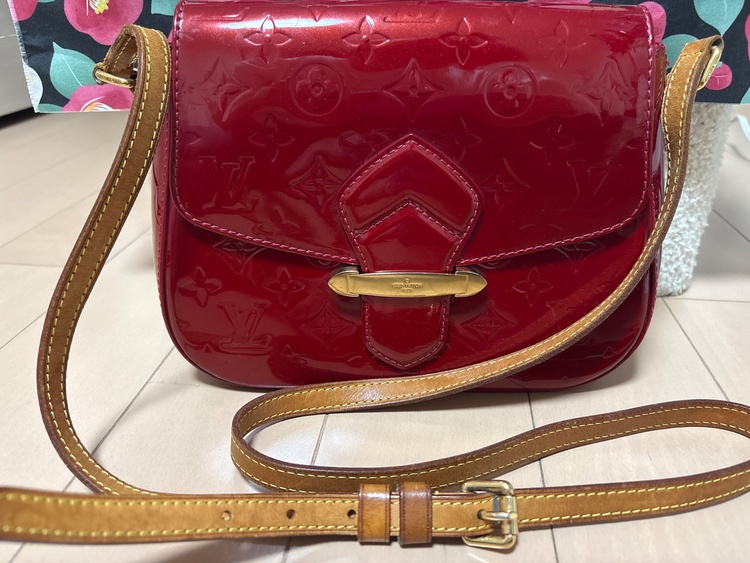 ヴェルニ（ブランドバッグ）の商品画像 - 査定依頼日：2026年1月31日 - 最高査定価格：60,000円