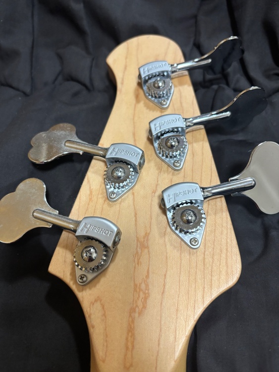 shoreline 5弦（ピアノ・楽器・PA機材）の商品画像 - 査定依頼日：2026年1月25日 - 最高査定価格：148,000円