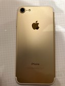 iPhone7 ゴールド（スマホ）の商品画像 - 査定依頼日：2022年8月21日 - 最高査定価格：8,300円