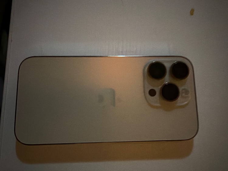 iPhone 14 Pro 128GB au（スマホ）の商品画像 - 査定依頼日：2026年3月27日 - 最高査定価格：61,000円