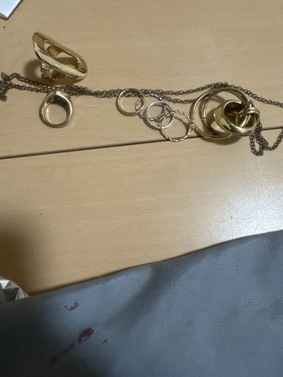 貰い物のでわからない（金・貴金属）の商品画像 - 査定依頼日：2026年2月21日 - 最高査定価格：100,000円