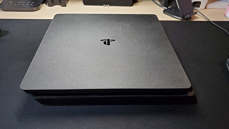 プレイステーション4本体 ジェットブラック(HDD 500GB/CUH-2100（ゲーム機本体・ゲームソフト）の商品画像 - 査定依頼日：2020年5月19日 - 最高査定価格：20,000円