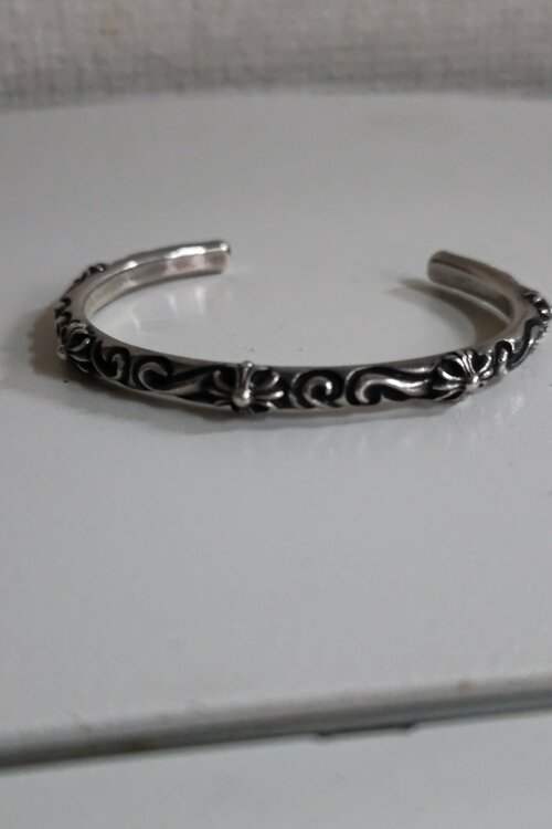 SBTバングル（古着・ファッション）の商品画像 - 査定依頼日：2026年4月8日 - 最高査定価格：150,000円