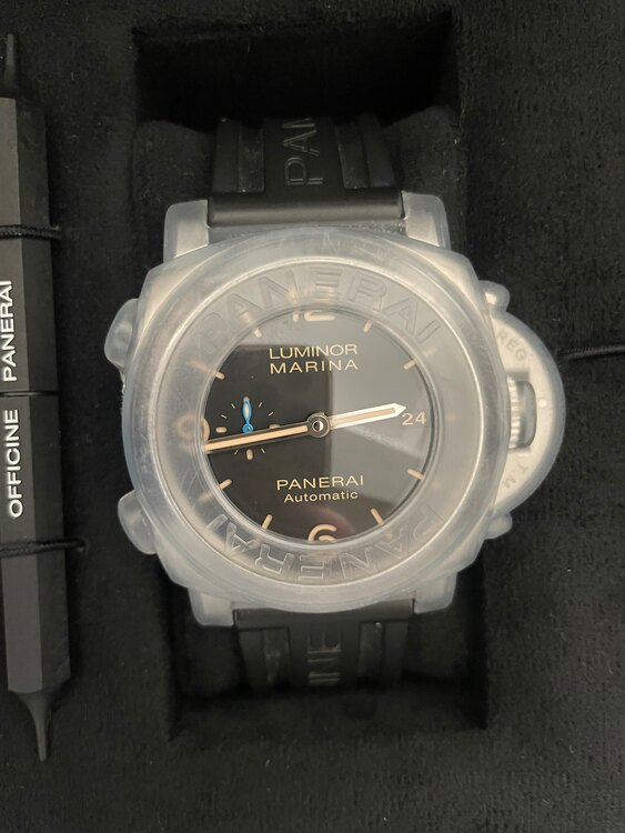 パネライ ルミノール マリーナ195（高級時計）の商品画像 - 査定依頼日：2025年1月30日 - 最高査定価格：650,000円