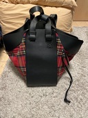 ロエベ　ハンモックミディアム　タータンチェック（ブランドバッグ）の商品画像 - 査定依頼日：2025年12月4日 - 最高査定価格：70,000円