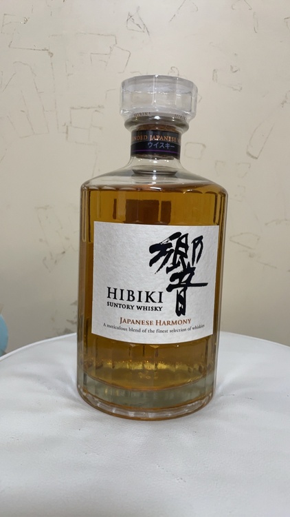 ウイスキー サントリー響 （お酒）の商品画像 - 査定依頼日：2026年3月12日 - 最高査定価格：9,500円