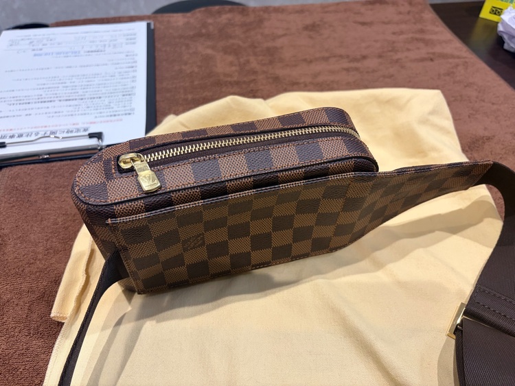 ジェロニモス（ブランドバッグ）の商品画像 - 査定依頼日：2025年10月27日 - 最高査定価格：78,000円