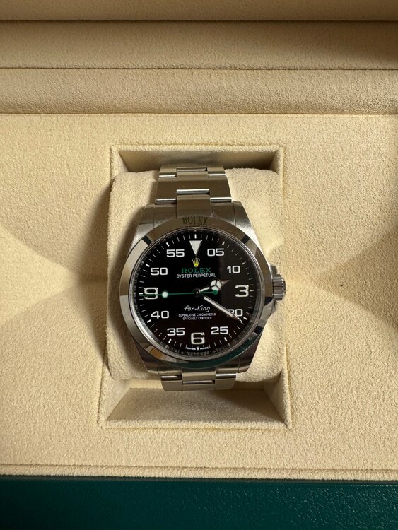 ロレックス エアキング （高級時計）の商品画像 - 査定依頼日：2025年1月7日 - 最高査定価格：1,350,000円