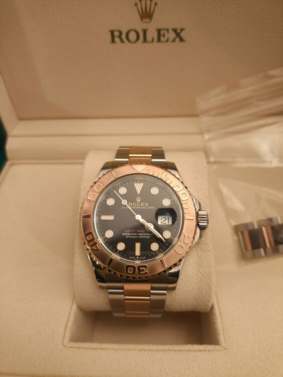 ロレックス ヨットマスター 126621（高級時計）の商品画像 - 査定依頼日：2026年3月22日 - 最高査定価格：2,570,000円