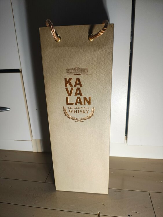 KAVALAN ex-BOURBON OAK（お酒）の商品画像 - 査定依頼日：2026年10月4日 - 最高査定価格：10,000円