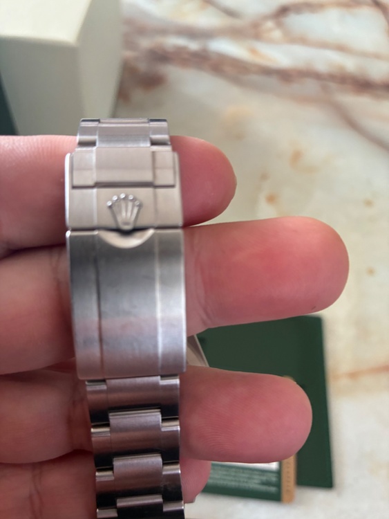 ロレックス エクスプローラー 21427（高級時計）の商品画像 - 査定依頼日：2026年4月3日 - 最高査定価格：100,000円