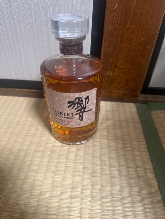 ウイスキー サントリー響 （お酒）の商品画像 - 査定依頼日：2026年5月1日 - 最高査定価格：15,800円