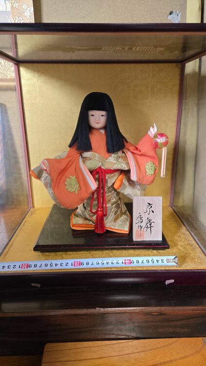日本人形（美術品・骨董品）の商品画像 - 査定依頼日：2025年11月16日 - 最高査定価格：3,000円