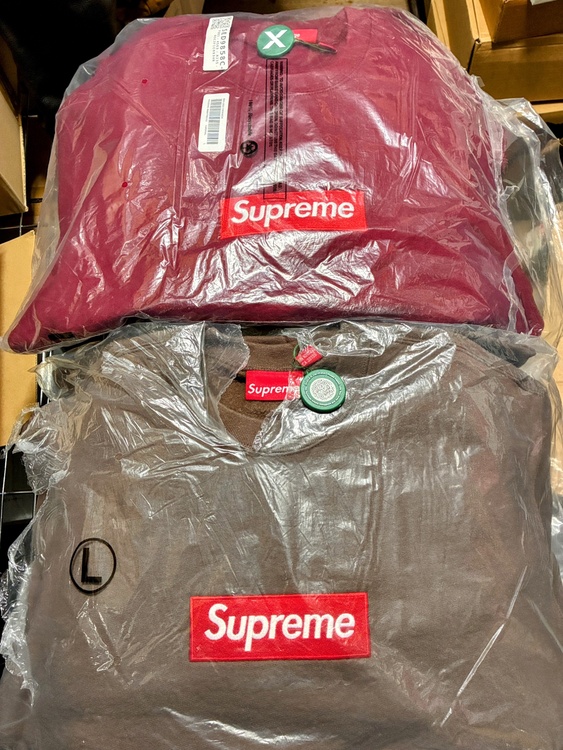 ボックスロゴクルーネック（古着・ファッション）の商品画像 - 査定依頼日：2025年12月23日 - 最高査定価格：51,000円