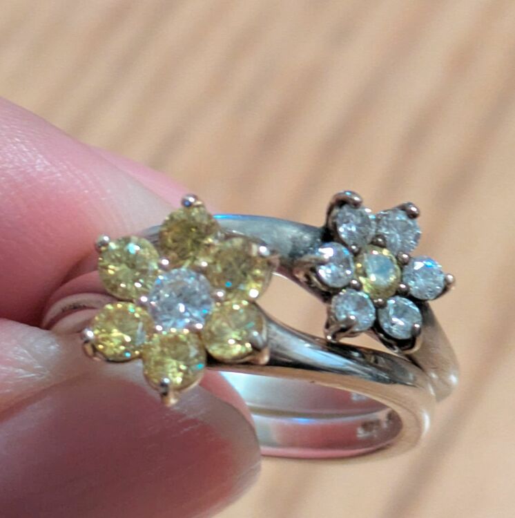 スタージュエリー　二連リング（金・貴金属）の商品画像 - 査定依頼日：2025年10月27日 - 最高査定価格：8,000円