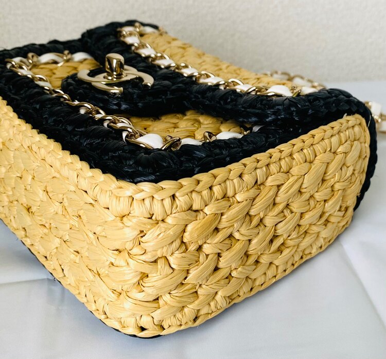 ラフィア　ミニフラップバッグ（ブランドバッグ）の商品画像 - 査定依頼日：2025年5月23日 - 最高査定価格：680,000円