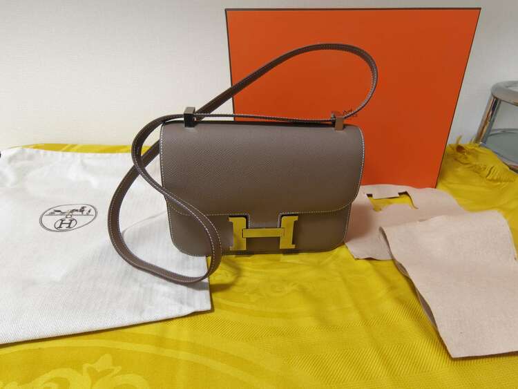 コンスタンス24 エトゥープ　シルバー金具（ブランドバッグ）の商品画像 - 査定依頼日：2025年3月29日 - 最高査定価格：1,700,000円