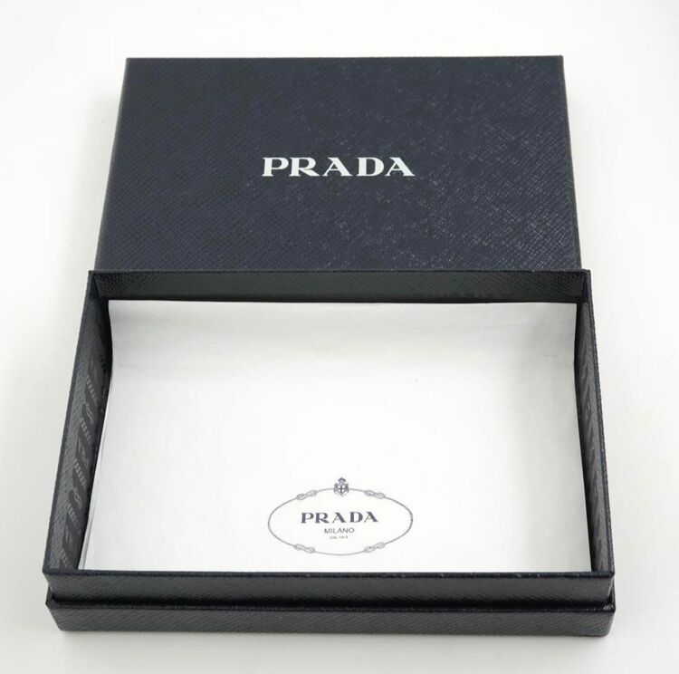 プラダ  （ブランドバッグ）の商品画像 - 査定依頼日：2025年7月30日 - 最高査定価格：30,000円