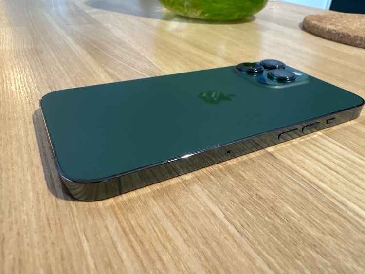 iPhone 13 Pro 128GB SIMフリー（スマホ）の商品画像 - 査定依頼日：2026年4月24日 - 最高査定価格：38,000円