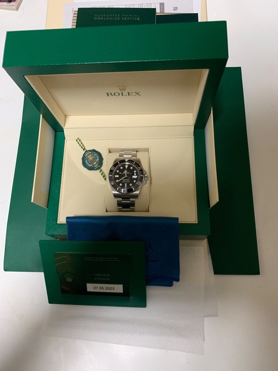 ロレックス サブマリーナー 126610L（高級時計）の商品画像 - 査定依頼日：2025年7月11日 - 最高査定価格：2,050,000円