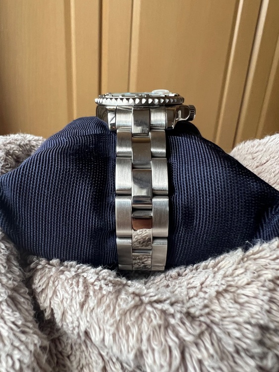 ロレックス ヨットマスター （高級時計）の商品画像 - 査定依頼日：2025年7月15日 - 最高査定価格：1,250,000円