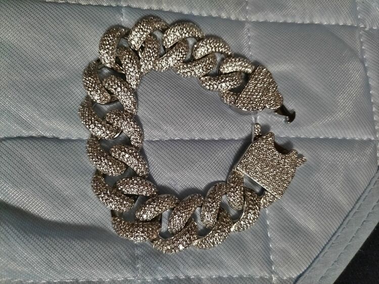 ネックレス、ブレスレット、ジッポライター（金・貴金属）の商品画像 - 査定依頼日：2025年7月14日 - 最高査定価格：12,000円