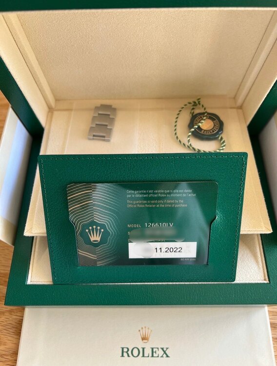 グリーンサブマリーナ（高級時計）の商品画像 - 査定依頼日：2025年5月30日 - 最高査定価格：2,000,000円