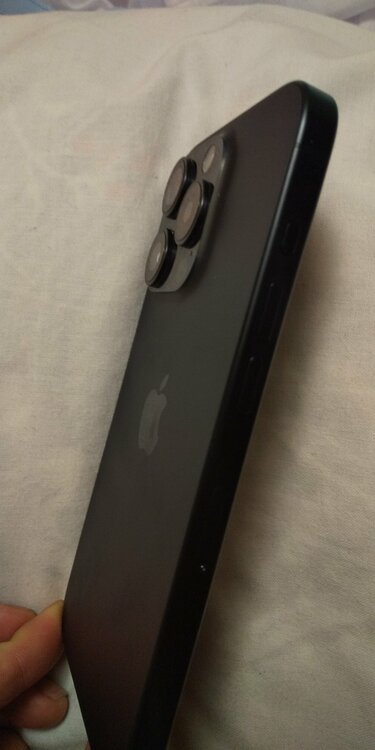 iPhone 15 Pro 256GB Softbank（スマホ）の商品画像 - 査定依頼日：2026年4月5日 - 最高査定価格：82,000円