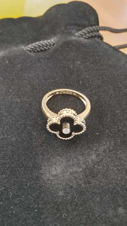 ヴァン クリーフ&アーペル ヴィンテージアルハンブラ オニキスリング（金・貴金属）の商品画像 - 査定依頼日：2024年3月14日 - 最高査定価格：265,000円