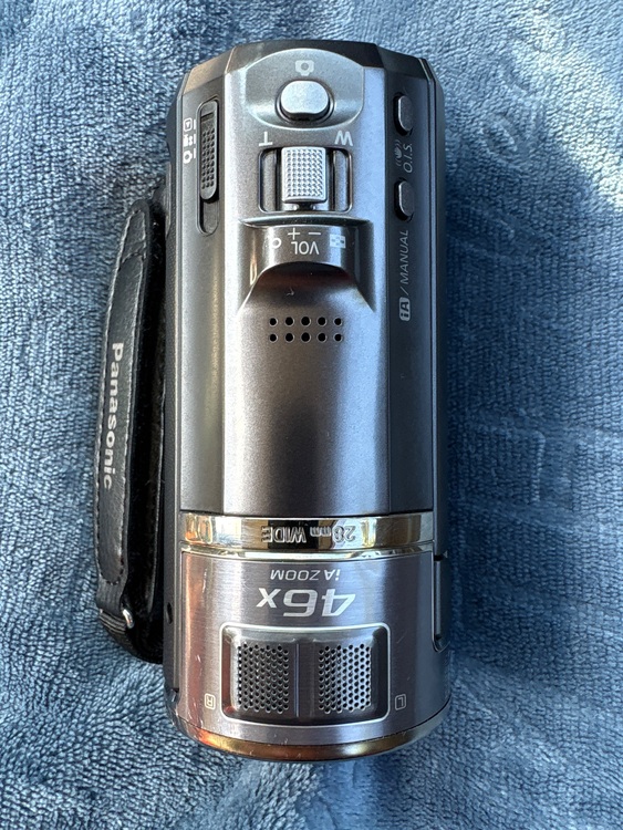 Panasonic  HC-V700M（カメラ）の商品画像 - 査定依頼日：2025年10月17日 - 最高査定価格：1,100円