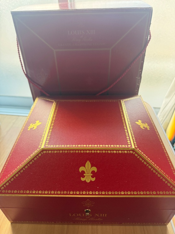 ブランデー レミーマルタン （お酒）の商品画像 - 査定依頼日：2026年3月8日 - 最高査定価格：115,000円