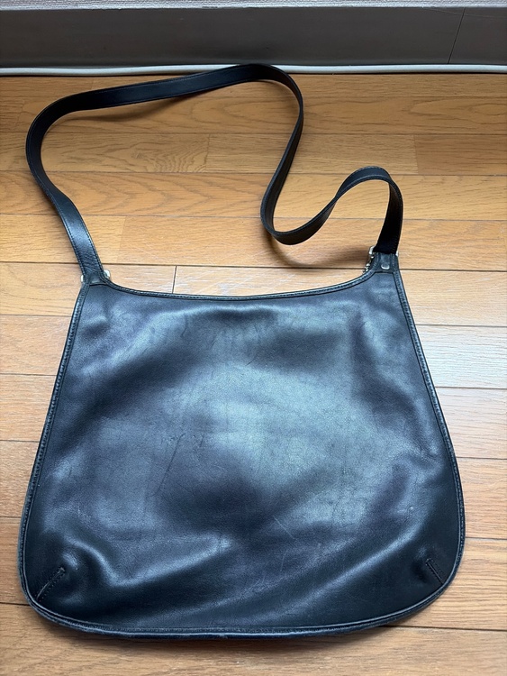 coach（ブランドバッグ）の商品画像 - 査定依頼日：2026年8月11日 - 最高査定価格：2,500円