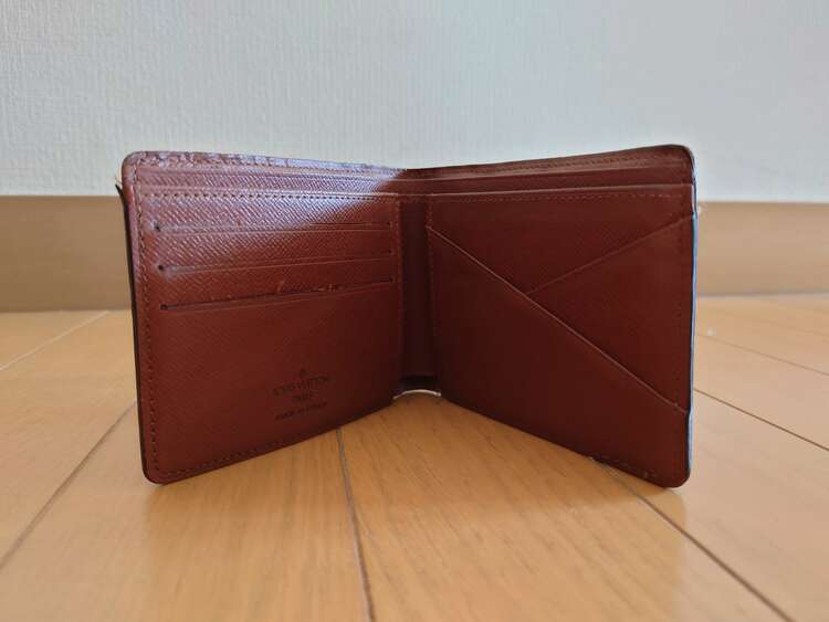 わからない（ブランド財布・小物）の商品画像 - 査定依頼日：2025年3月27日 - 最高査定価格：7,000円