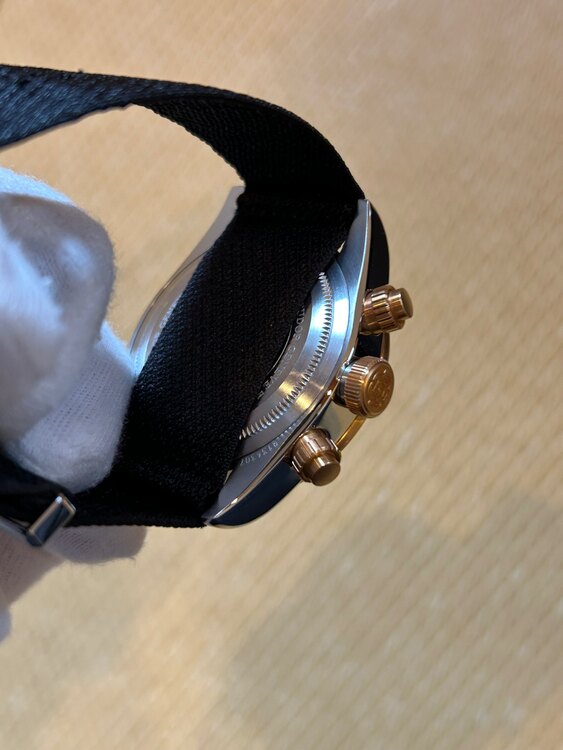 ブラックベイクロノS&G （高級時計）の商品画像 - 査定依頼日：2025年5月25日 - 最高査定価格：500,000円