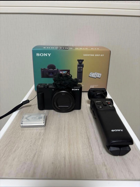 SONY Vlogカム ZV-1M2（カメラ）の商品画像 - 査定依頼日：2025年8月21日 - 最高査定価格：45,000円