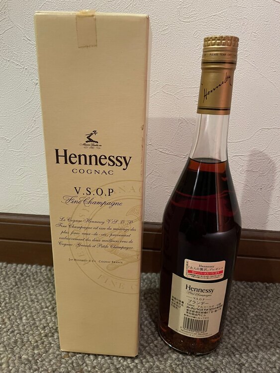 ブランデー ヘネシー （お酒）の商品画像 - 査定依頼日：2025年4月22日 - 最高査定価格：7,000円