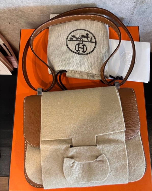 コンスタンス 24（ブランドバッグ）の商品画像 - 査定依頼日：2025年11月29日 - 最高査定価格：1,600,000円