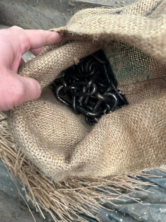 トラクターの冬用金属タイヤチェーン（カー用品）の商品画像 - 査定依頼日：2025年3月23日 - 最高査定価格：1,000円