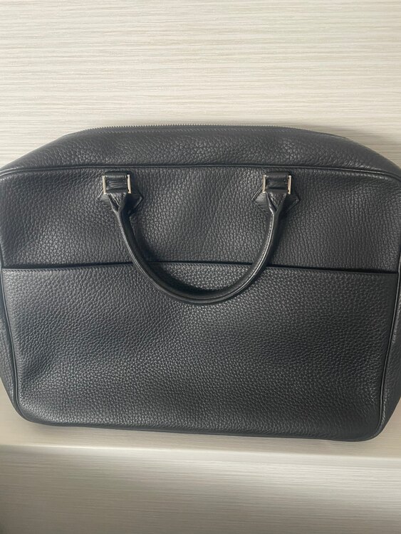 エルメス ヴィクトリア （ブランドバッグ）の商品画像 - 査定依頼日：2025年3月24日 - 最高査定価格：200,000円