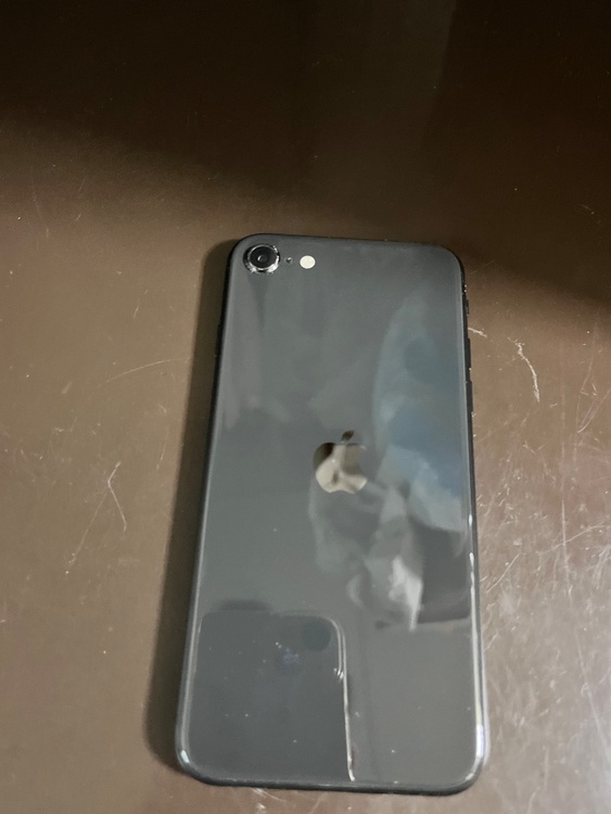 iPhone SE (第 2 世代) 64GB SIMフリー（スマホ）の商品画像 - 査定依頼日：2026年4月28日 - 最高査定価格：13,000円