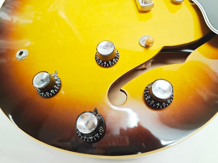 GIBSON CUSTOM SHOP 1963 ES-335 Reissu（ピアノ・楽器・PA機材）の商品画像 - 査定依頼日：2026年5月10日 - 最高査定価格：320,000円