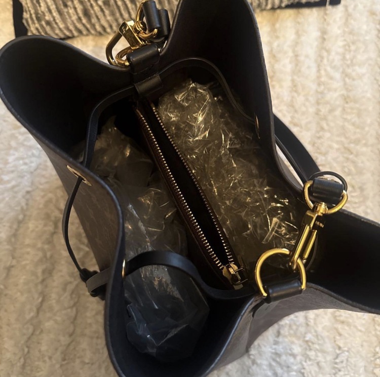 ルイヴィトン ネオノエノワール（ブランドバッグ）の商品画像 - 査定依頼日：2026年1月31日 - 最高査定価格：215,000円