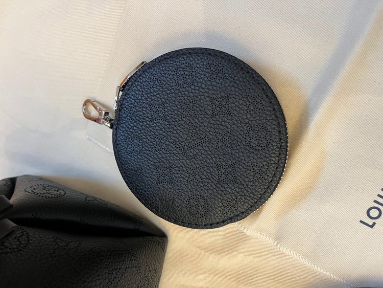 ベラ（ブランドバッグ）の商品画像 - 査定依頼日：2022年9月24日 - 最高査定価格：250,000円