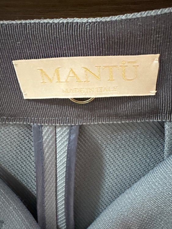 MANTUスカート（古着・ファッション）の商品画像 - 査定依頼日：2025年12月30日 - 最高査定価格：100,000円