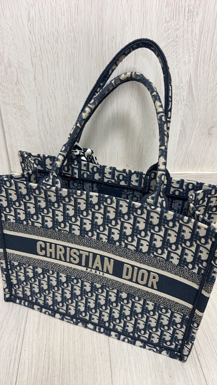 ディオール  （ブランドバッグ）の商品画像 - 査定依頼日：2025年11月19日 - 最高査定価格：150,000円